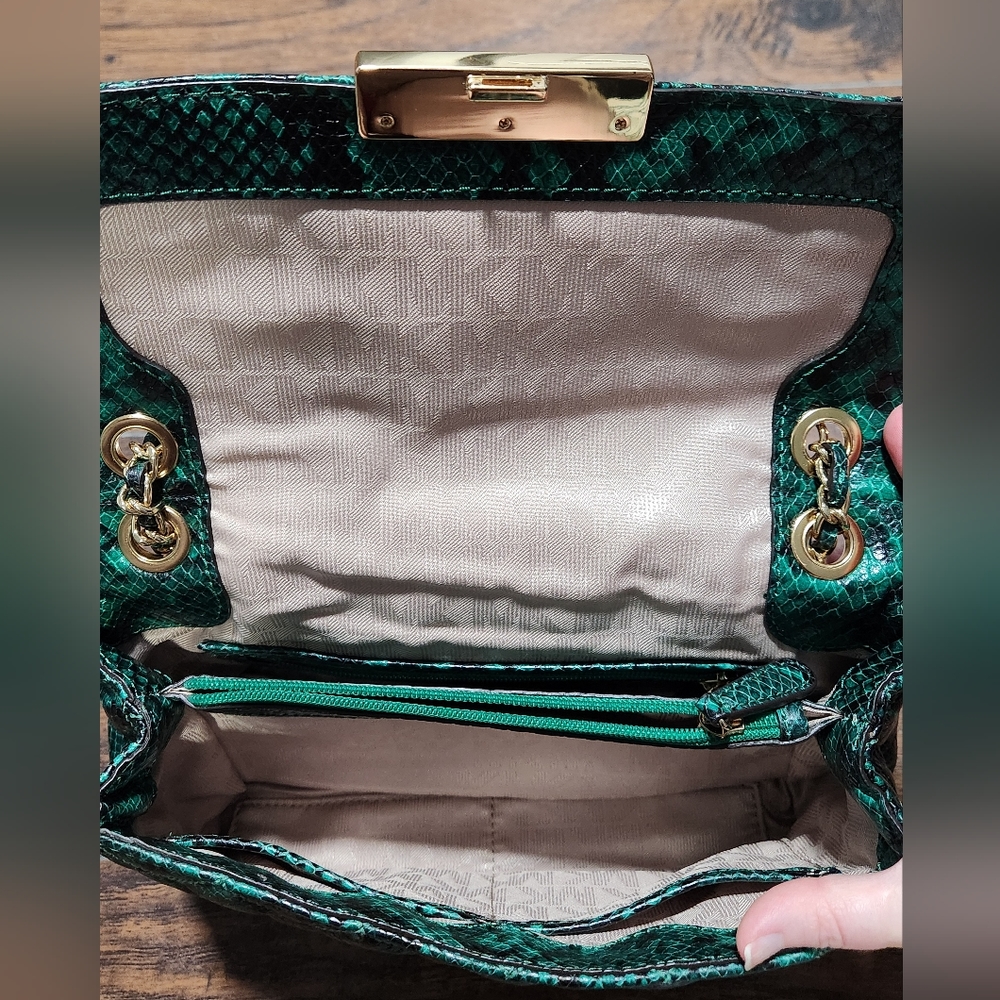 Michael Kors Green Snake Crossbody - Picture 10 of 15